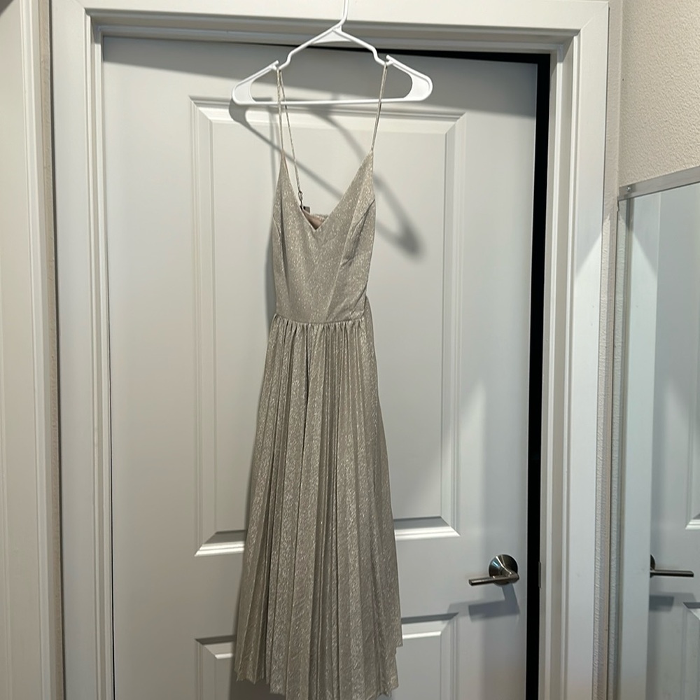 New very beautiful dress color gold